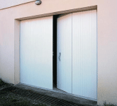 Porte pliante à quatre vantaux