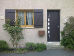 Fenêtre PVC chêne irlandais, volets et porte alu brun 8019